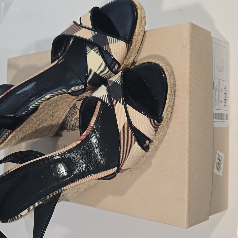Burberry Plaid Wedge Sandals Espadrilles Size 39 with Box - Picture 12 of 16